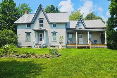 Image de Wake up to Sunrise over the Green Mountains - Farmhouse with Stunning Views