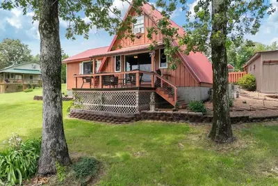 Image de Cozy lake front hide away