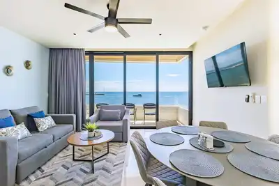 Image de Modern 2-Bedroom Retreat with Sea Views in Puerto Morelos