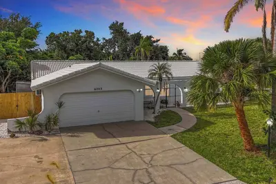 Image de Anna Maria Island Oasis 4br 3ba Pool