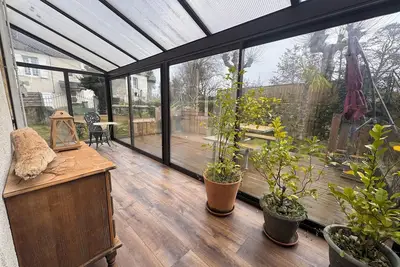 Image de Ancienne Maison de ville rénové, proche de toute commodité.