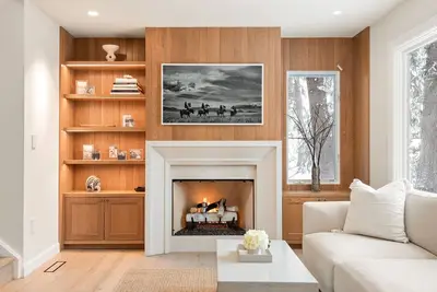 Image de Newly Remodeled Aspen Retreat - Designer Interiors and Central Location to Town