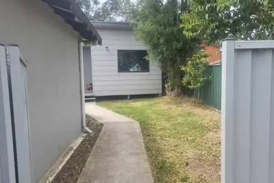 Image de Great location, close to shops, clubs, beaches and the M1