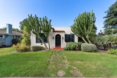 Image de Laid-Back 2br by the Beach - Monthly