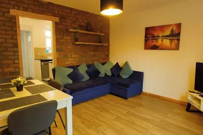 Image de 3 Bed House - Sleeps 7 - Garden - Parking - Wifi