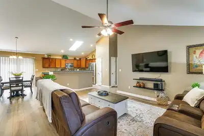 Image de Bar, Pool Table & Yard! Spacious Union Home