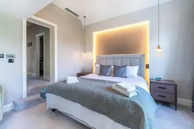 Image de Stunning Newly Refurbished 6-Bed Putney Residence