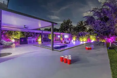 Image de New Luxury Villa Solara Heated Pool, Hot Tub, Golf