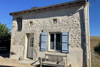 Image de Gîte de Charme en Auvergne avec Animaux Acceptés