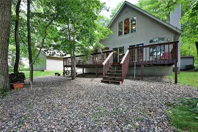 Image de Spooner Shores - Wooded, Lakefront Retreat