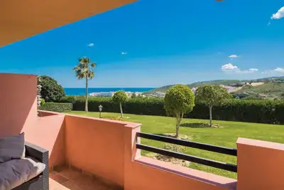 Image de Valga Quiet coastal retreat with sea views