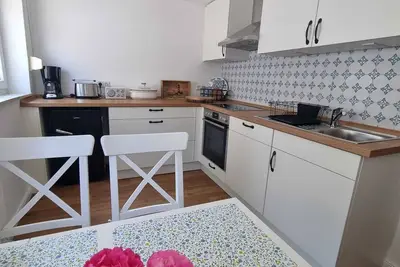 Image de Vacation home right on the water. Boat and Sup rental