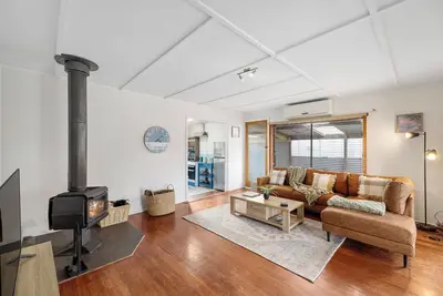 Image de The Nook, cosy beach house in Sunderland Bay