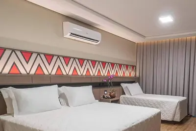 Image de Fun Group Retreat: 3 Triple Double Rooms with Space for Families or Travel Crews