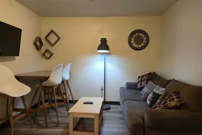 Image de 2 Bedroom 2 Bath | Heart of Downtown Pgh!