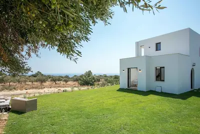 Image de Villa isolée avec vue panoramique sur la mer