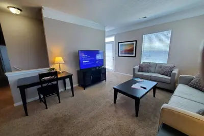 Image de On the New Albany/Gahanna border! Large 2 bedrooms with 2 full baths on the 2nd