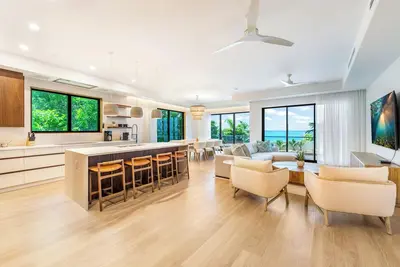 Image de Sands #2: New Luxury 7 Mile Beach Condo w/Rooftop Pool & Barefoot Beach