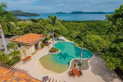 Image de C2: Alta Vista Suite