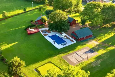 Image de Sugar Hill Retreats | Stories Told + Art Made