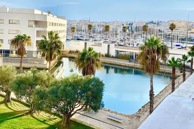 Image de Exclusive Lagos Penthouse, set in a condominium with pool, with Marina view