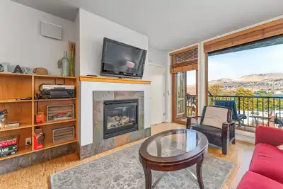 Image de Sunny Shores - Indoor pool and hot tub!