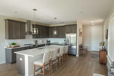 Image de Spacious townhome with Ac in Stephenville - 3 bedrooms available