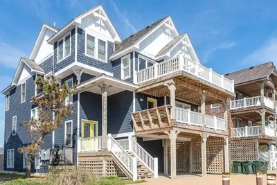 Image de 🌊 New Listing! 🌴 Ocean Views • Elevator • Heated Pool • Pets • 2min to Beach!