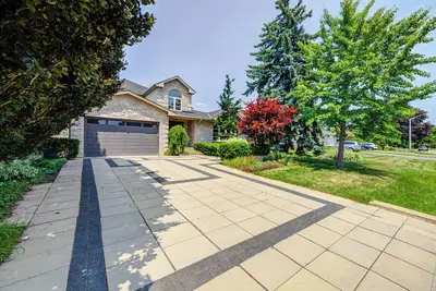 Image de Spacious Classic Quiet Basement