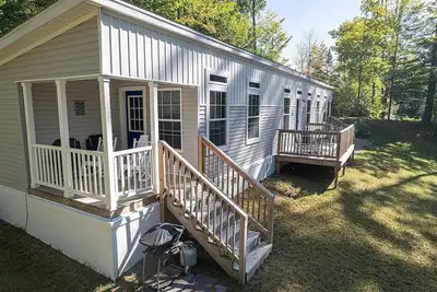 Image de The Pine Ridge Retreat - A Cozy Great Sacandaga Cottage with Private Lake Access