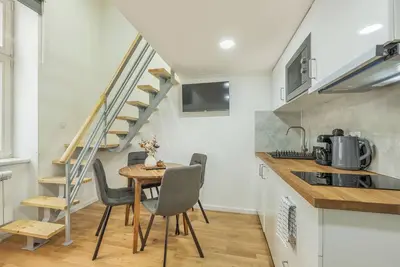 Image de Homely I 28m2 Central loft near Train St. Self Check-In