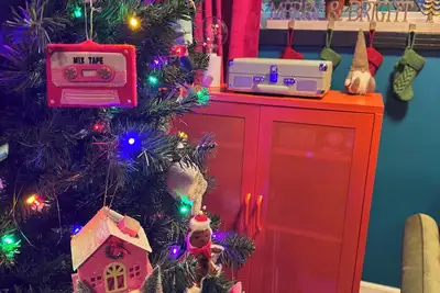 Image de Not-Your-Granny’s Flat- Christmas Edition