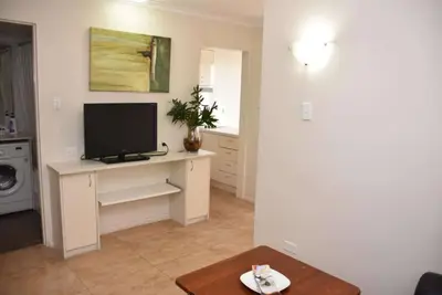 Image de Accommodation Sydney | Hyde Park Two-Bedroom Apartment with Balcony and City View