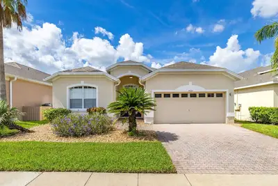 Image de Stunning 4-bedroom villa with huge pool & conservation view in Highlands Reserve