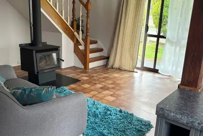 Image de Rustic Cottage - Walk or Bike to Lake Whakamaru, Waikato River Trails or Dairy.