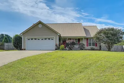 Image de Wine & Bbq Trail Fun: Home w/ Hot Tub in Lexington