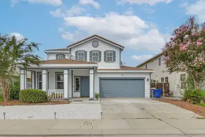 Image de 7 Mi to Lake Yosemite: Family Home w/ Fenced Yard