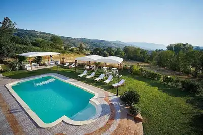 Image de Villa Giuncalia A: A welcoming apartment surrounded by the greenery, with Free Wi-Fi.