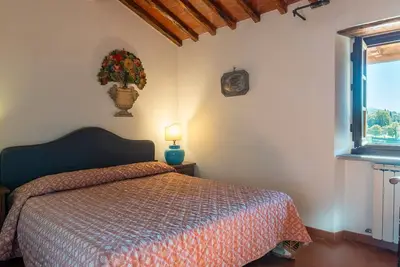 Image de Appartement '02 A Fattoria Degli Usignoli' avec piscine partagée, Wi-Fi et climatisation