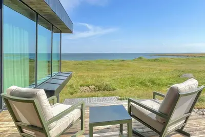 Image de Belle maison à Borhaug avec vue sur la mer