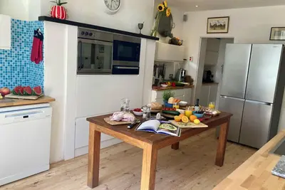 Image de Burlington Palace, Huge Sea front Villa, Super King suites, velvet dining room