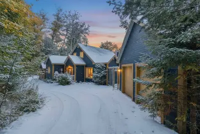 Image de Bord de Lac | Chalet Huard