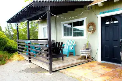 Image de Pet Friendly Fantastic Cottage with Hot-tub in Rainbow, California