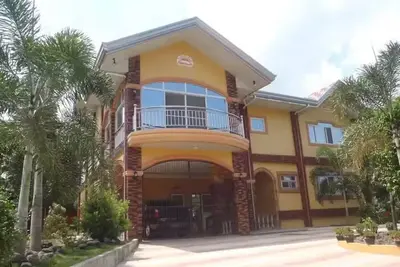 Image de Huge Batangas Guesthouse w/ Pool