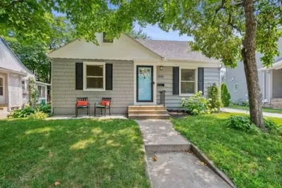 Image de Fully Fenced Home in Saint Louis Park, Family Friendly and Pet Friendly!