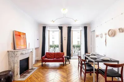 Image de GuestReady - Apt parisien - Jardins du Luxembourg