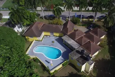 Image de New! Ironshore SugarMill Villa w Private Pool