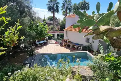 Image de Marvelous 4-bedroom garden house, Castelldefels, 5 min. walking from the beach