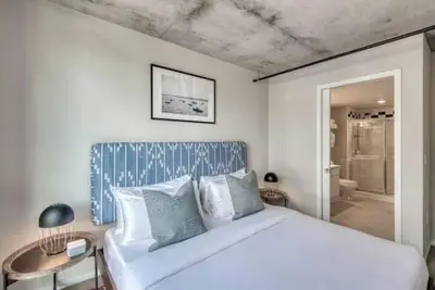 Image de 13th Floor Sky Suite Downtown Pool/Gym/Parking