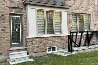 Image de Comfy Basement Suite in Quiet Neighbourhood